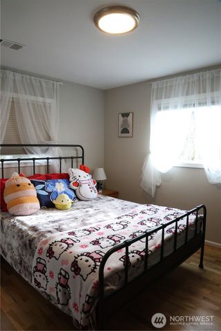 16864 122nd Avenue SE, Renton, WA 98058