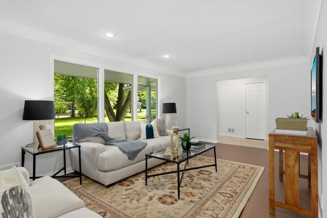 8609 W River Road, Brooklyn Park, MN 55444