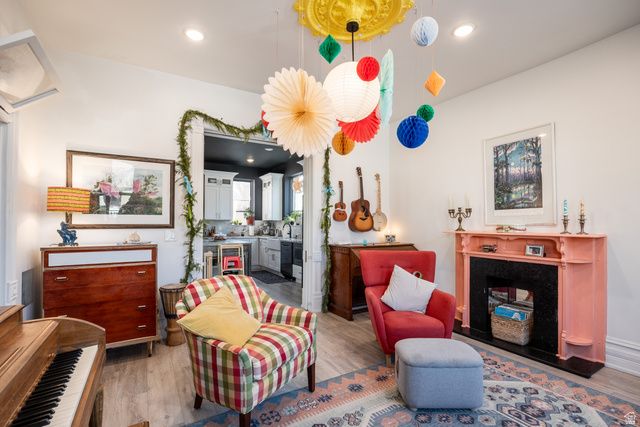 129 W 400 N, Salt Lake City, UT 84103