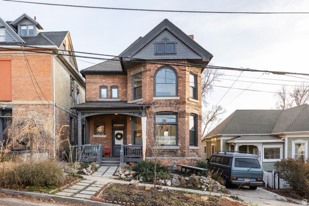 129 W 400 N, Salt Lake City, UT 84103