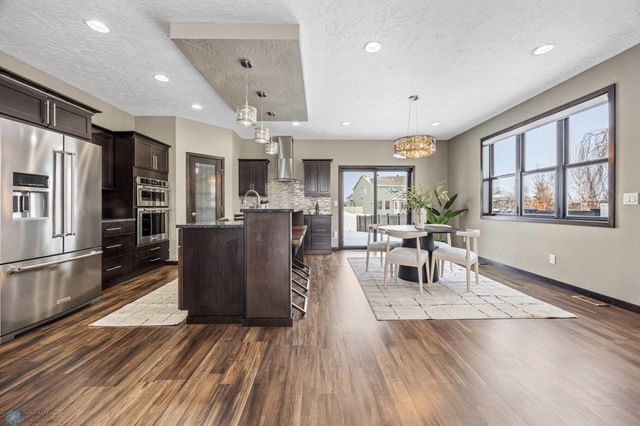 2800 Mcleod Drive E, West Fargo, ND 58078