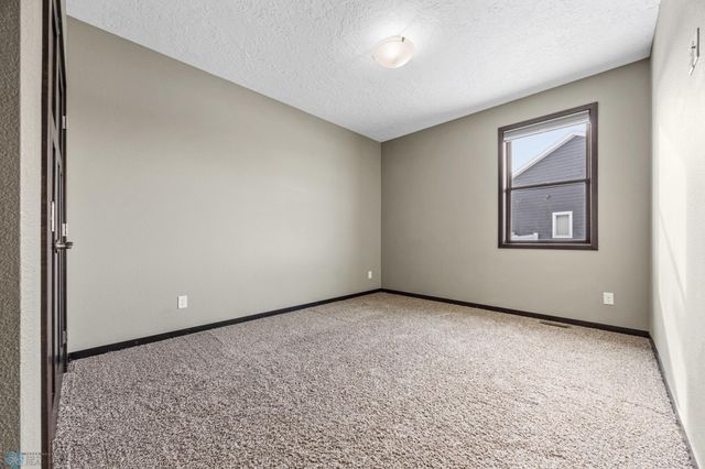 2800 Mcleod Drive E, West Fargo, ND 58078
