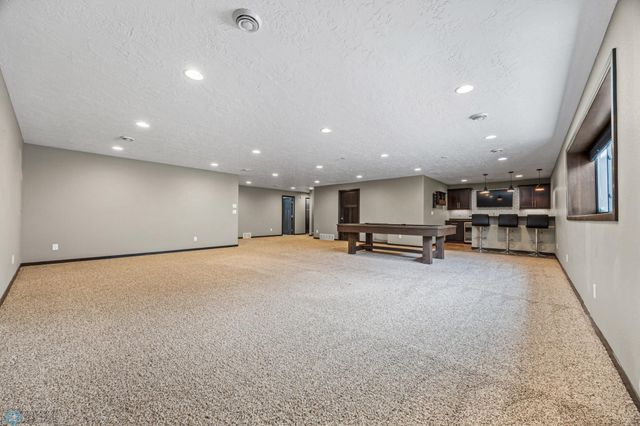 2800 Mcleod Drive E, West Fargo, ND 58078