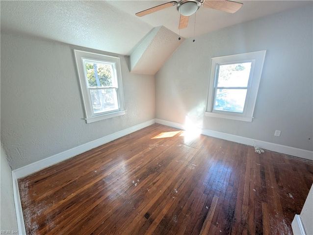 28 Alden AVE, Portsmouth, VA 23702