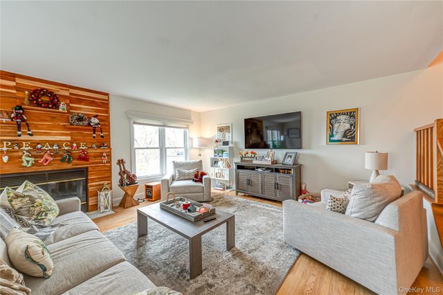 404 Mountain Ridge Drive, Mount Sinai, NY 11766