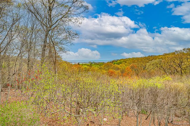 404 Mountain Ridge Drive, Mount Sinai, NY 11766