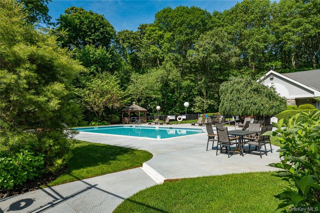 404 Mountain Ridge Drive, Mount Sinai, NY 11766