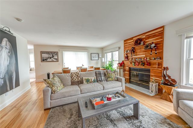 404 Mountain Ridge Drive, Mount Sinai, NY 11766