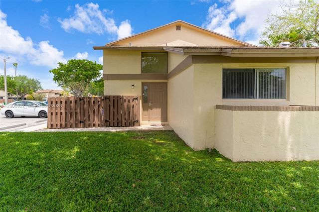 2950 NW 106th Avenue 10, Sunrise, FL 33322