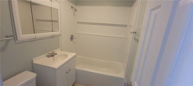 412 7th Road SW, Vero Beach, FL 32962