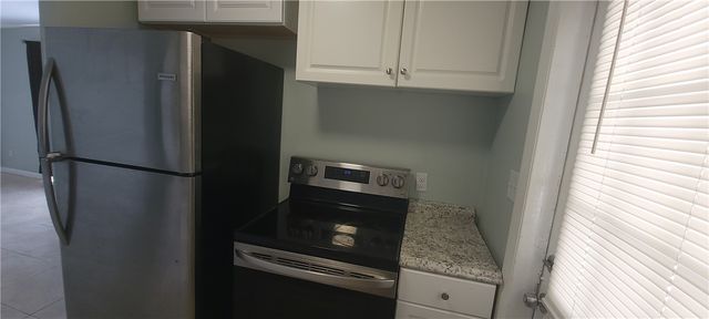 412 7th Road SW, Vero Beach, FL 32962