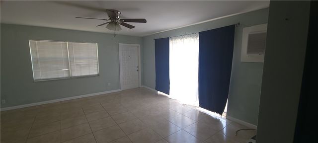 412 7th Road SW, Vero Beach, FL 32962