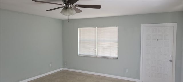 412 7th Road SW, Vero Beach, FL 32962