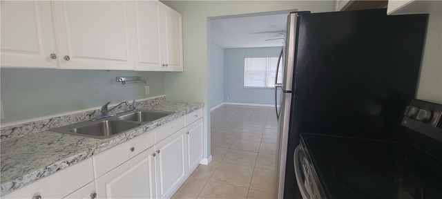 412 7th Road SW, Vero Beach, FL 32962