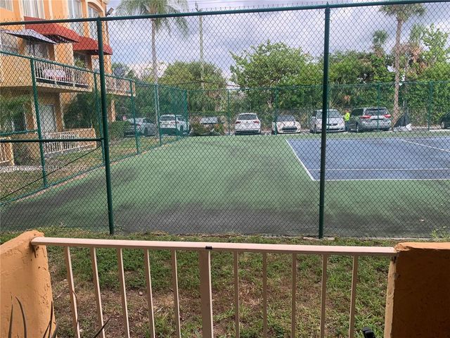 17911 NW 68th Avenue O104, Hialeah, FL 33015