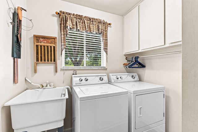 3045 N McKinley Road, Flushing Twp, MI 48433