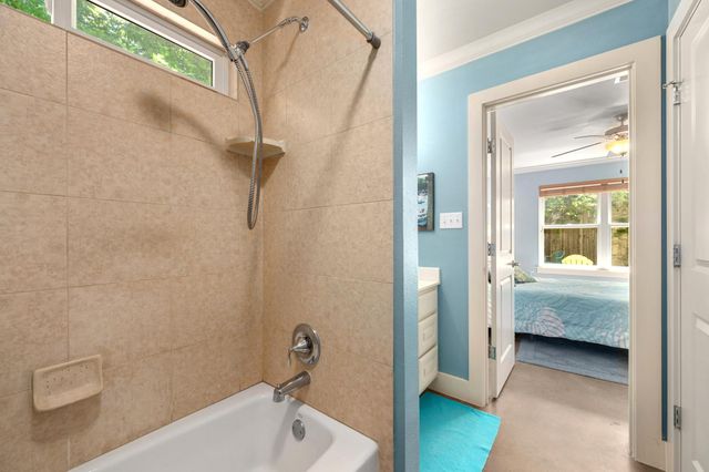 4413 Barrow Ave, Austin, TX 78751