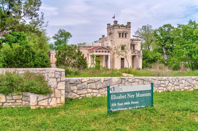 4413 Barrow Ave, Austin, TX 78751