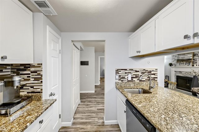 12502 E Cornell Avenue 102, Aurora, CO 80014