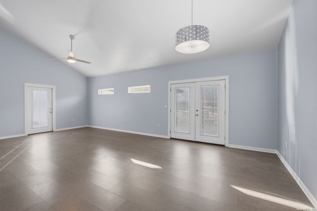 1902 Almond, San Antonio, TX 78247