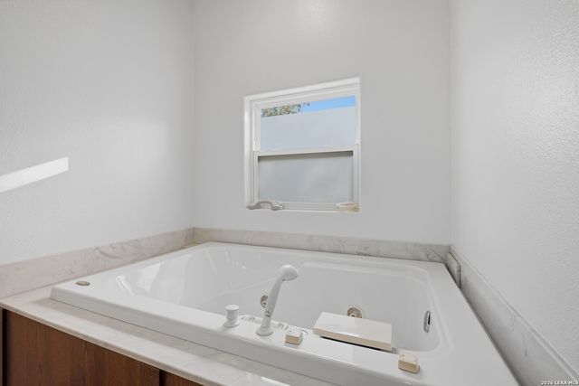 1902 Almond, San Antonio, TX 78247