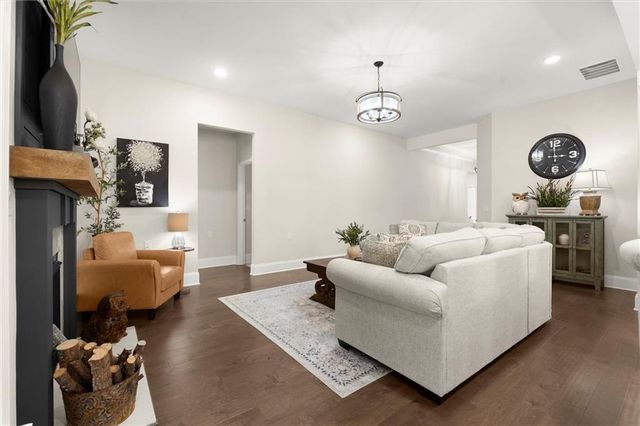 1120 Cooks Farm Way, Woodstock, GA 30189