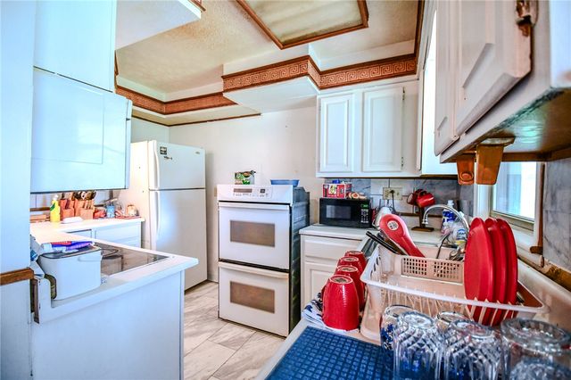 3223 Ravenwood Road, Fairborn, OH 45324