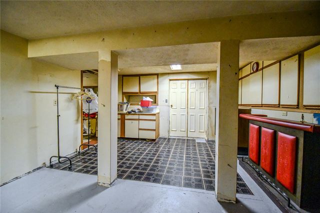 3223 Ravenwood Road, Fairborn, OH 45324