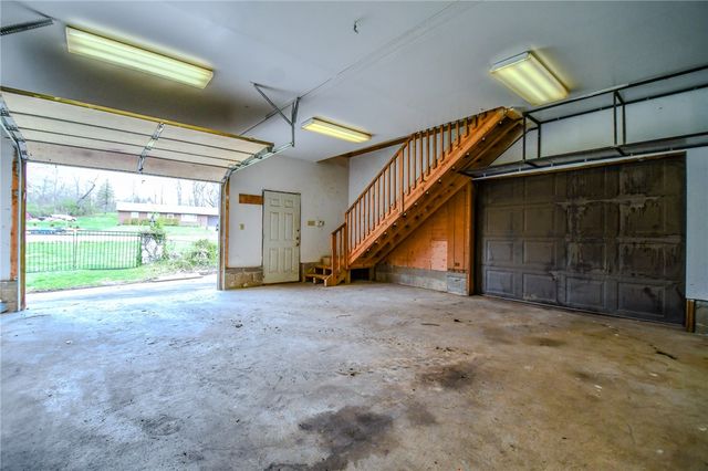 3223 Ravenwood Road, Fairborn, OH 45324