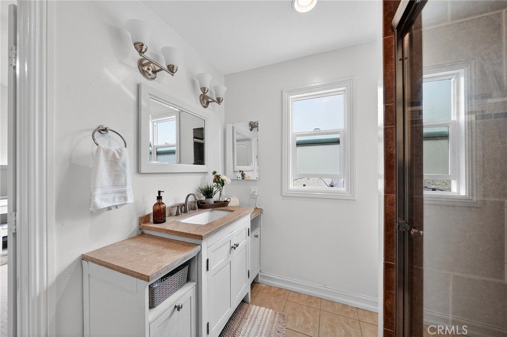 Image 17 of property listing at 4842 Carmonita Lane, Yorba Linda, CA 92886