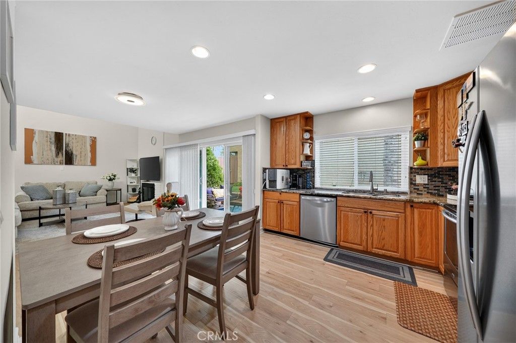 Image 4 of property listing at 4842 Carmonita Lane, Yorba Linda, CA 92886