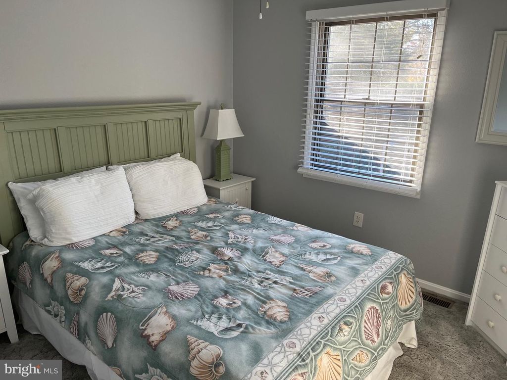Image 16 of property listing at 14103 DERRICKSON AVE, Ocean City, MD 21842