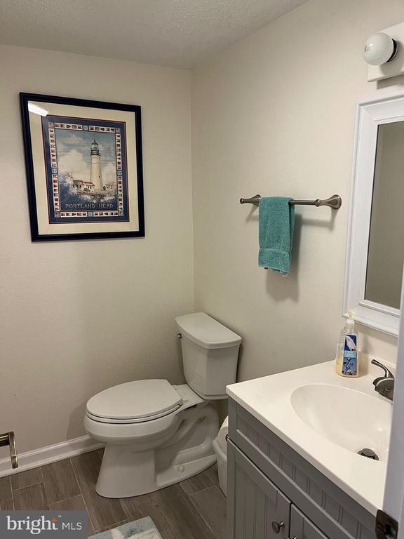Image 29 of property listing at 14103 DERRICKSON AVE, Ocean City, MD 21842