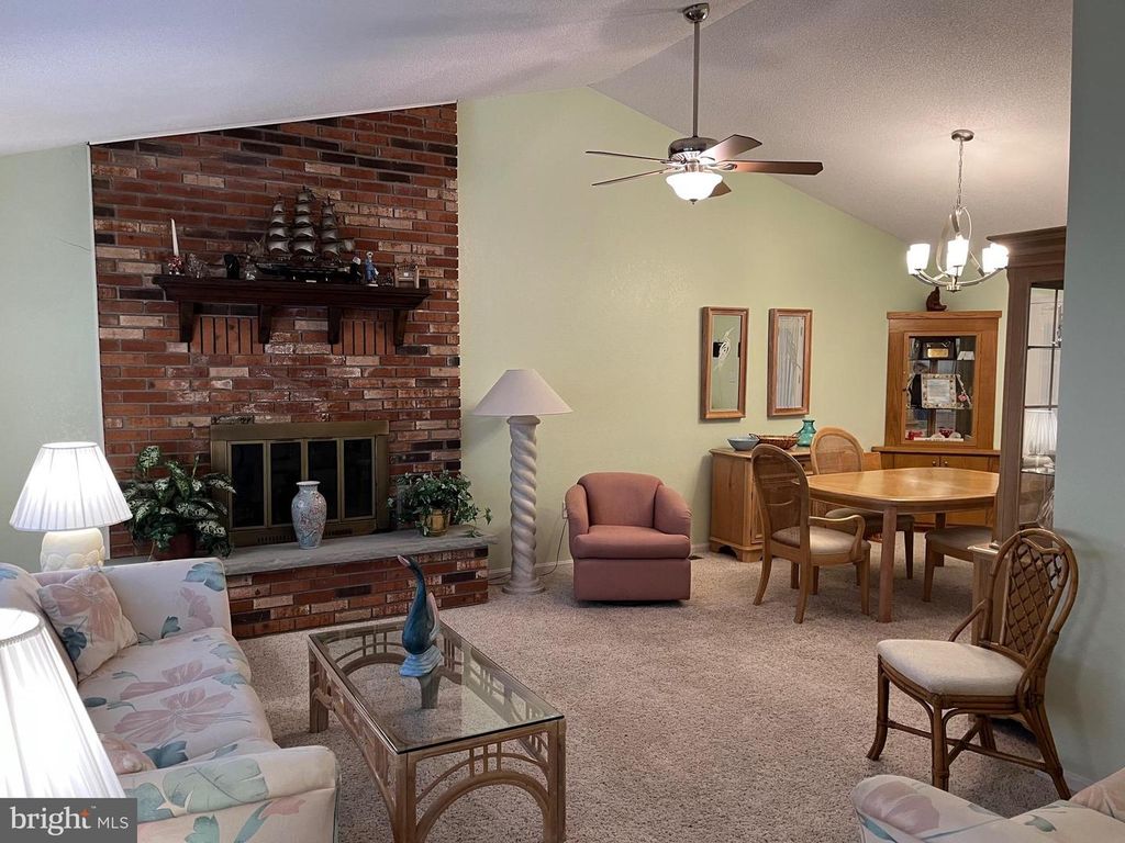 Image 4 of property listing at 14103 DERRICKSON AVE, Ocean City, MD 21842