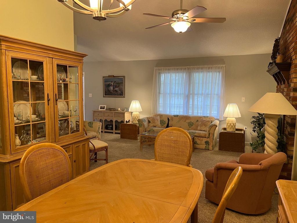 Image 7 of property listing at 14103 DERRICKSON AVE, Ocean City, MD 21842