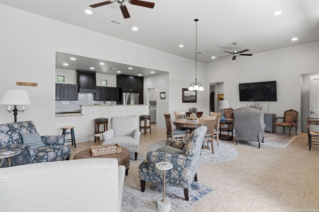 1728 Nordberg, Seguin, TX 78155