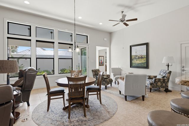 1728 Nordberg, Seguin, TX 78155