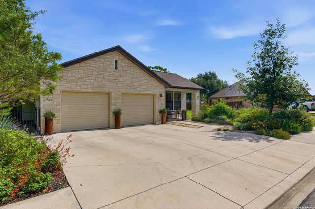 1728 Nordberg, Seguin, TX 78155