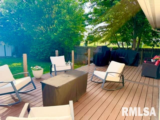 75 Roundtable Road, Springfield, IL 62704
