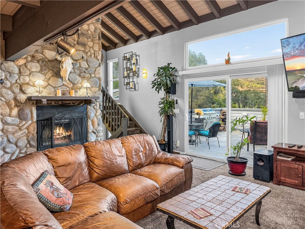 Image 7 of property listing at 20482 Pine, Trabuco Canyon, CA 92679