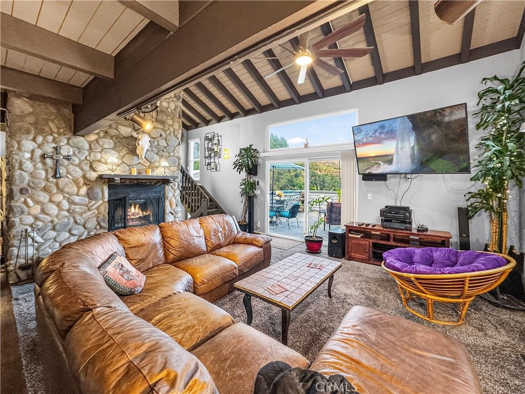Image 8 of property listing at 20482 Pine, Trabuco Canyon, CA 92679