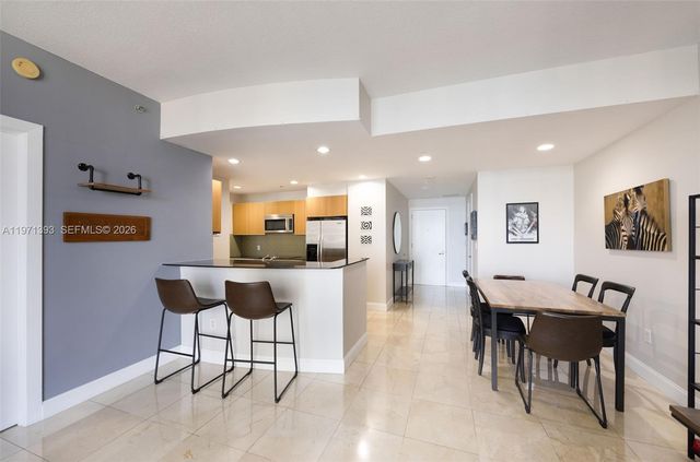 1060 Brickell Ave 3505, Miami, FL 33131