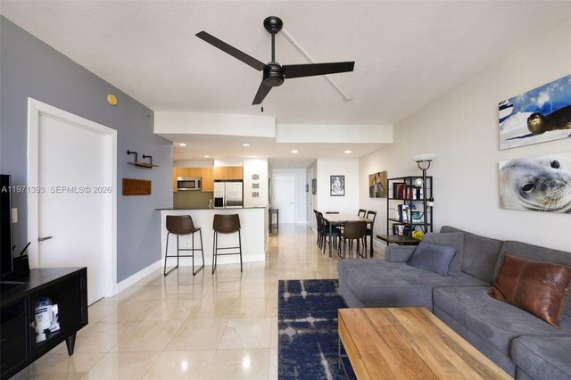 1060 Brickell Ave 3505, Miami, FL 33131