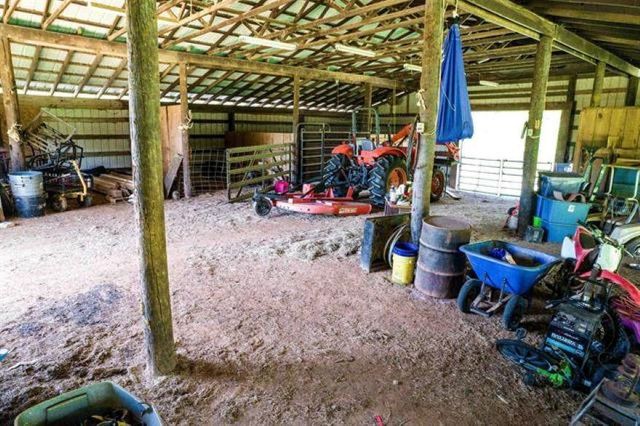 195 CR 1772, Jefferson, TX 75657