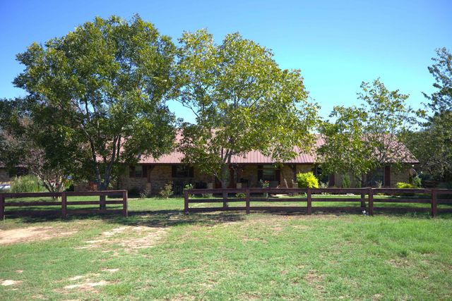 195 CR 1772, Jefferson, TX 75657