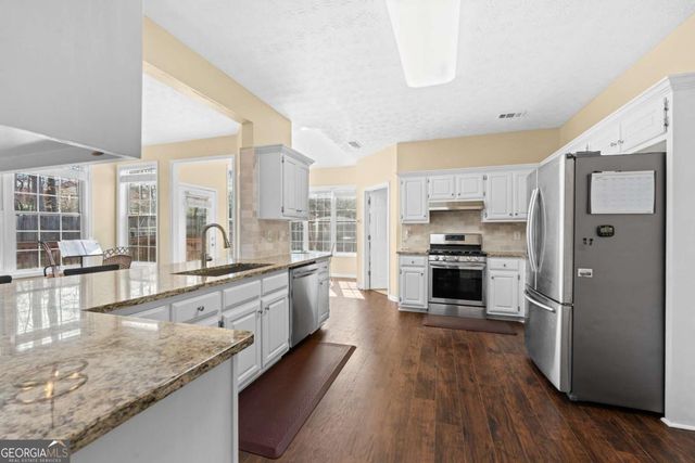 4409 Chatham View Drive, Buford, GA 30518