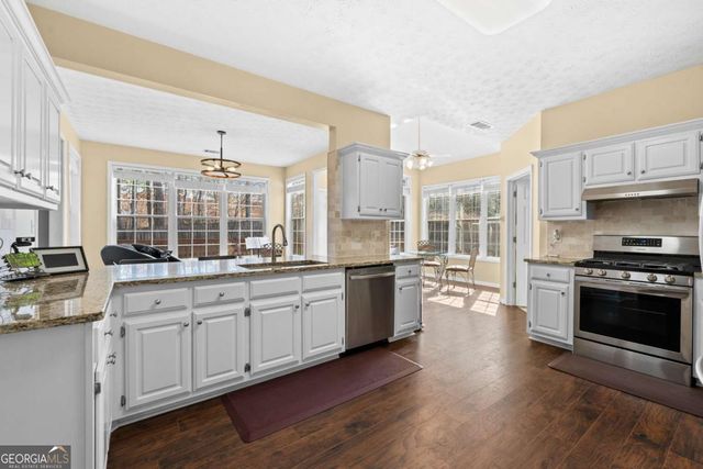 4409 Chatham View Drive, Buford, GA 30518