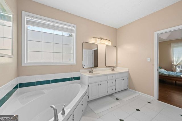 4409 Chatham View Drive, Buford, GA 30518