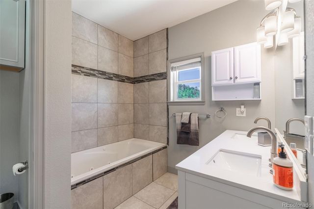 333 Della Fox Lane, Westcliffe, CO 81252