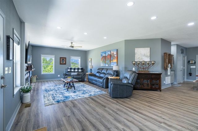 333 Della Fox Lane, Westcliffe, CO 81252